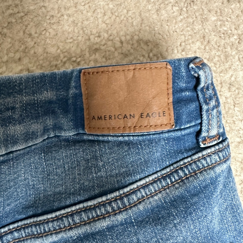 American Eagle Jean shorts size 4 - Picture 4 of 6